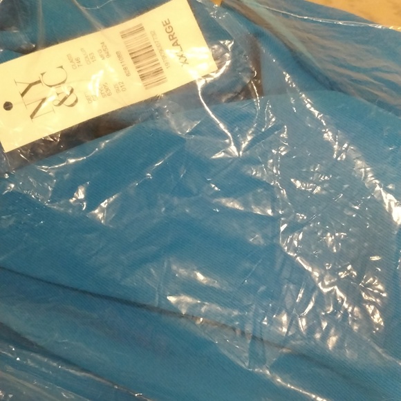 NY&Co Halter Neck Wrap Jumpsuit - Picture 6 of 7